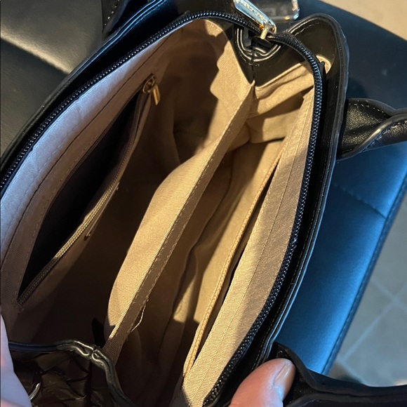 Like new! David Jones Black Woven Handbag - Picture 4 of 6